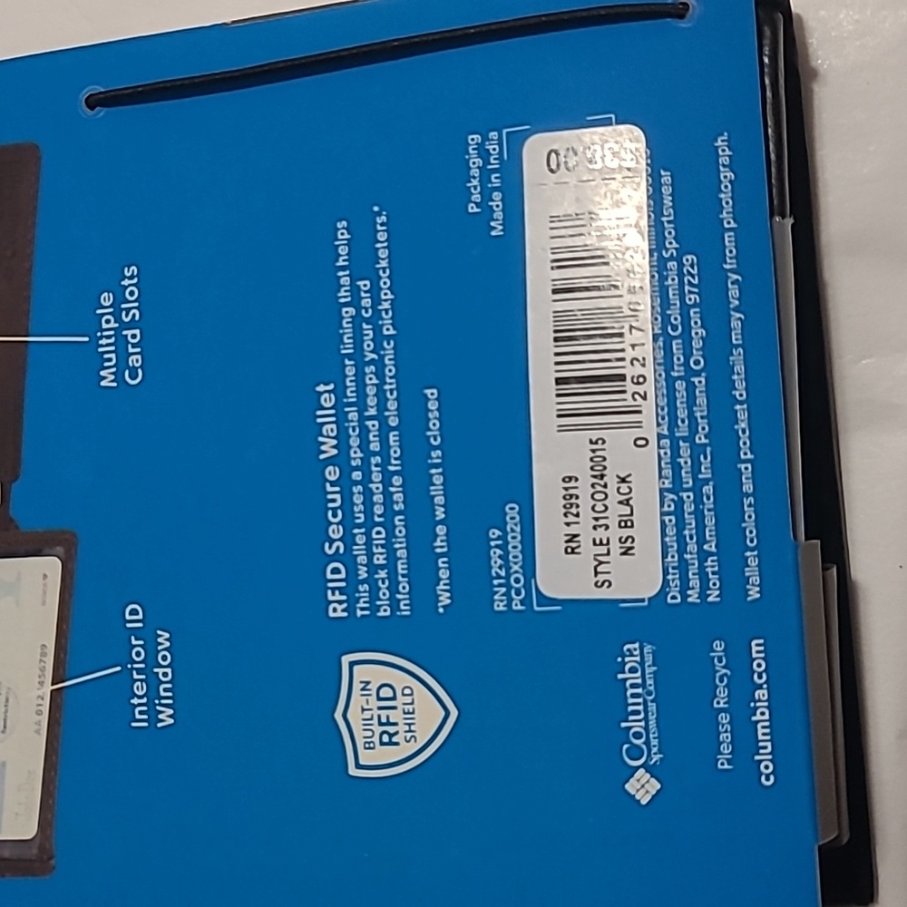 Columbia Men's RFID Traveler Wallet - Picture 8 of 9